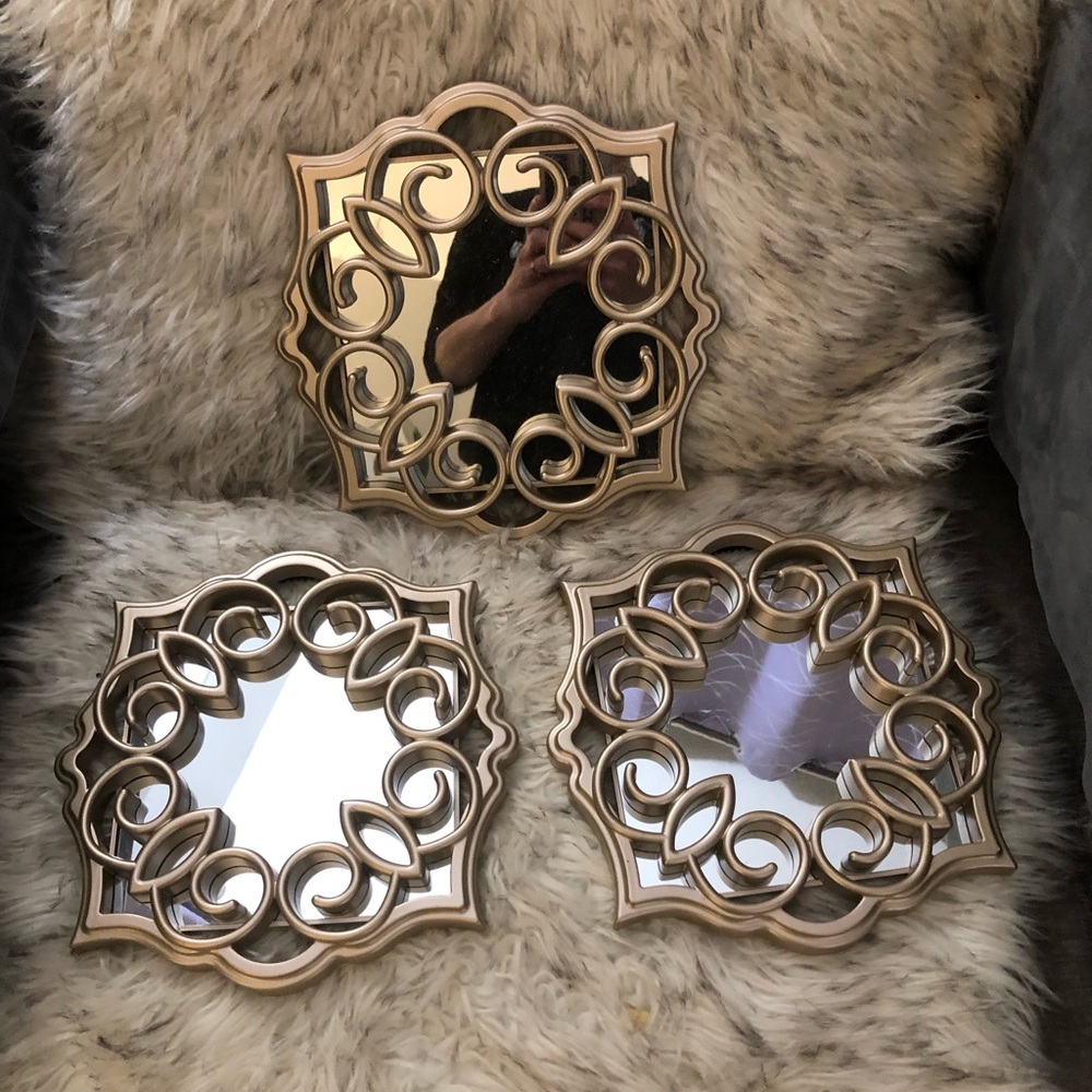 Set Of Three Decorative Gold Scrolled Wall Mirrors Lightweight Hollywood Regency